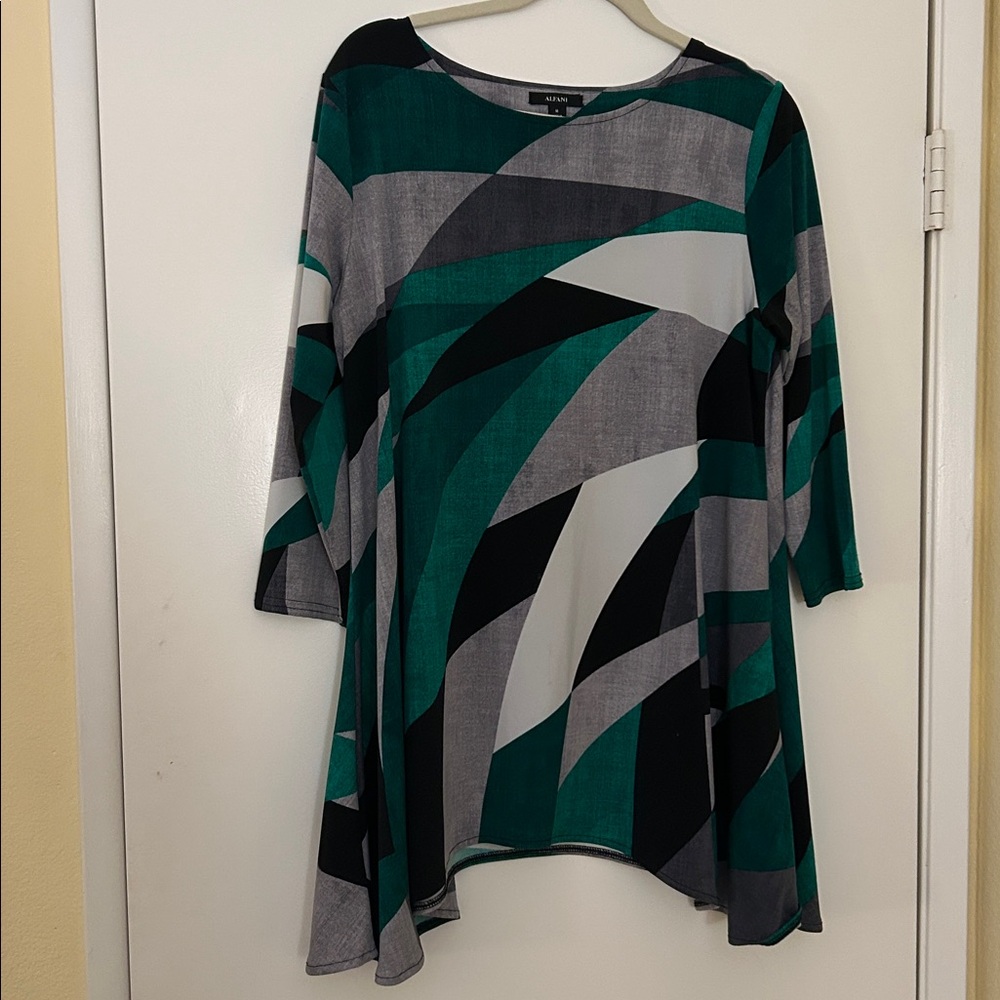 Alfani Green and Gray Abstract Top